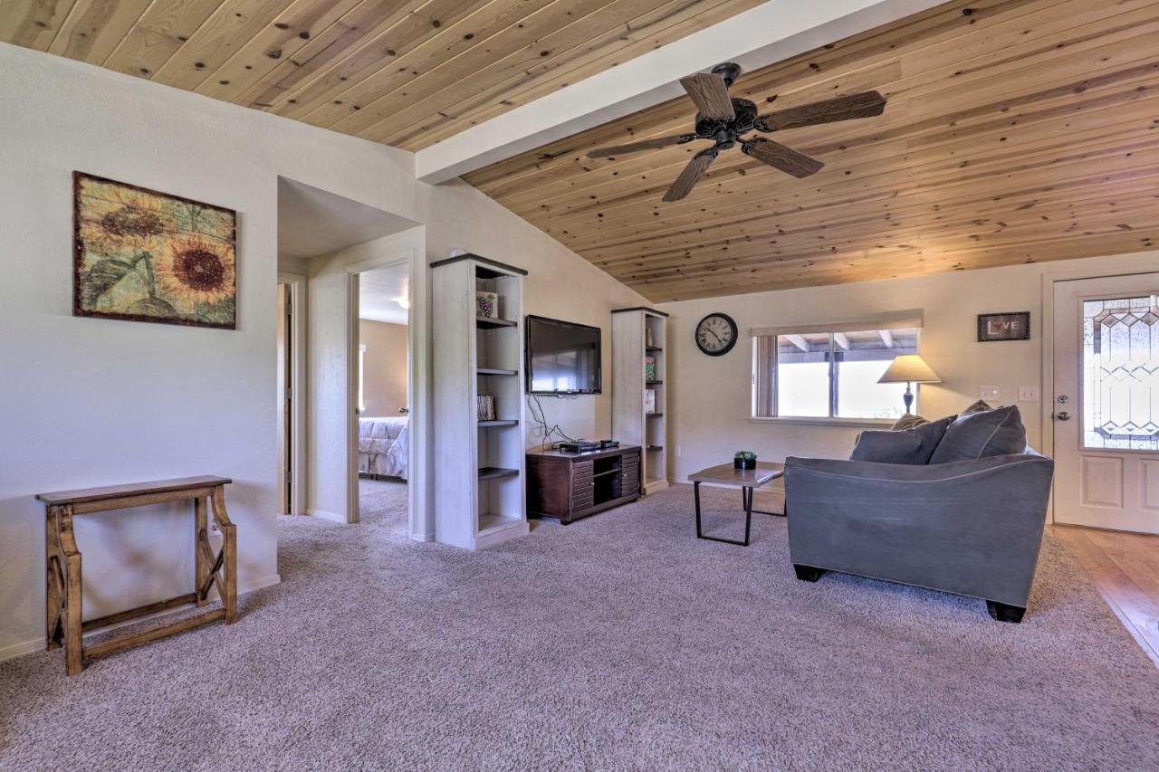 Rustic Bullhead City Retreat With Porch And Views Luaran gambar